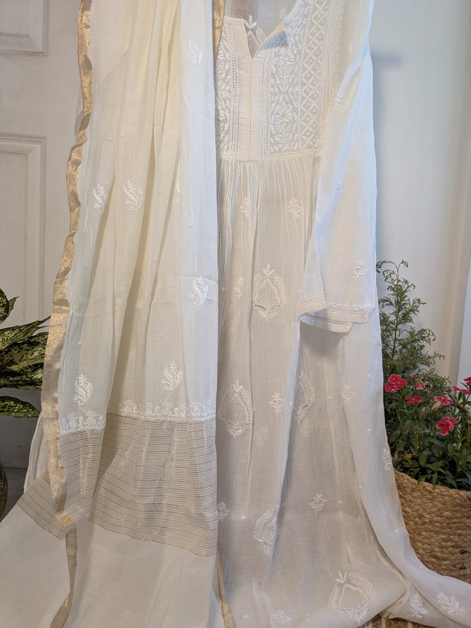 MUL CHIKANKARI SEMI-STITCHED KURTA