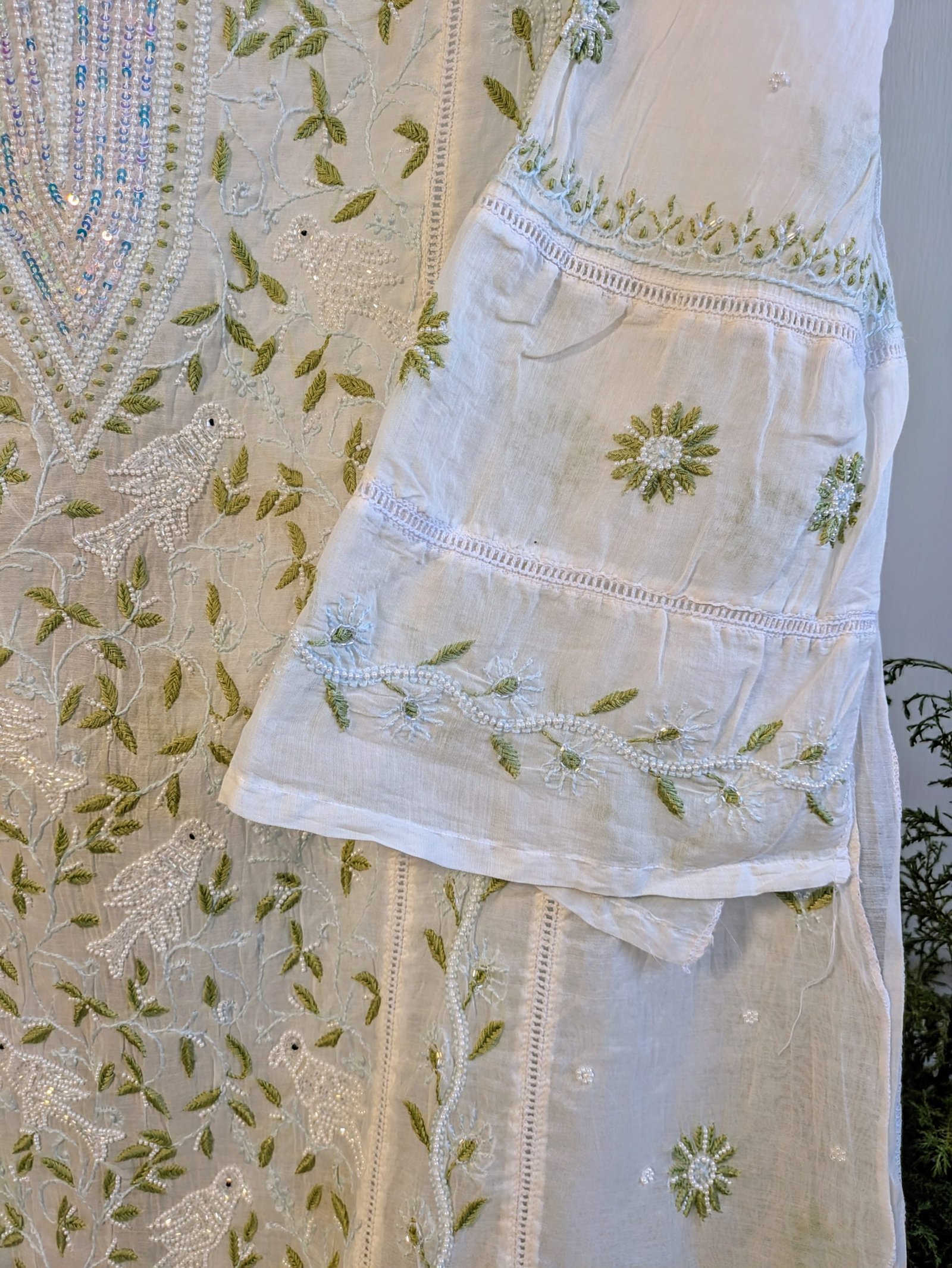 GREEN CHANDERI CHIKANKARI KURTA SET - Image 4
