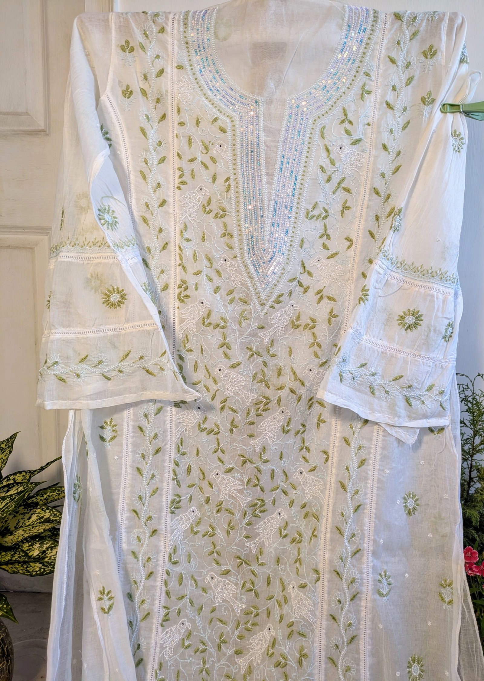 GREEN CHANDERI CHIKANKARI KURTA SET - Image 3
