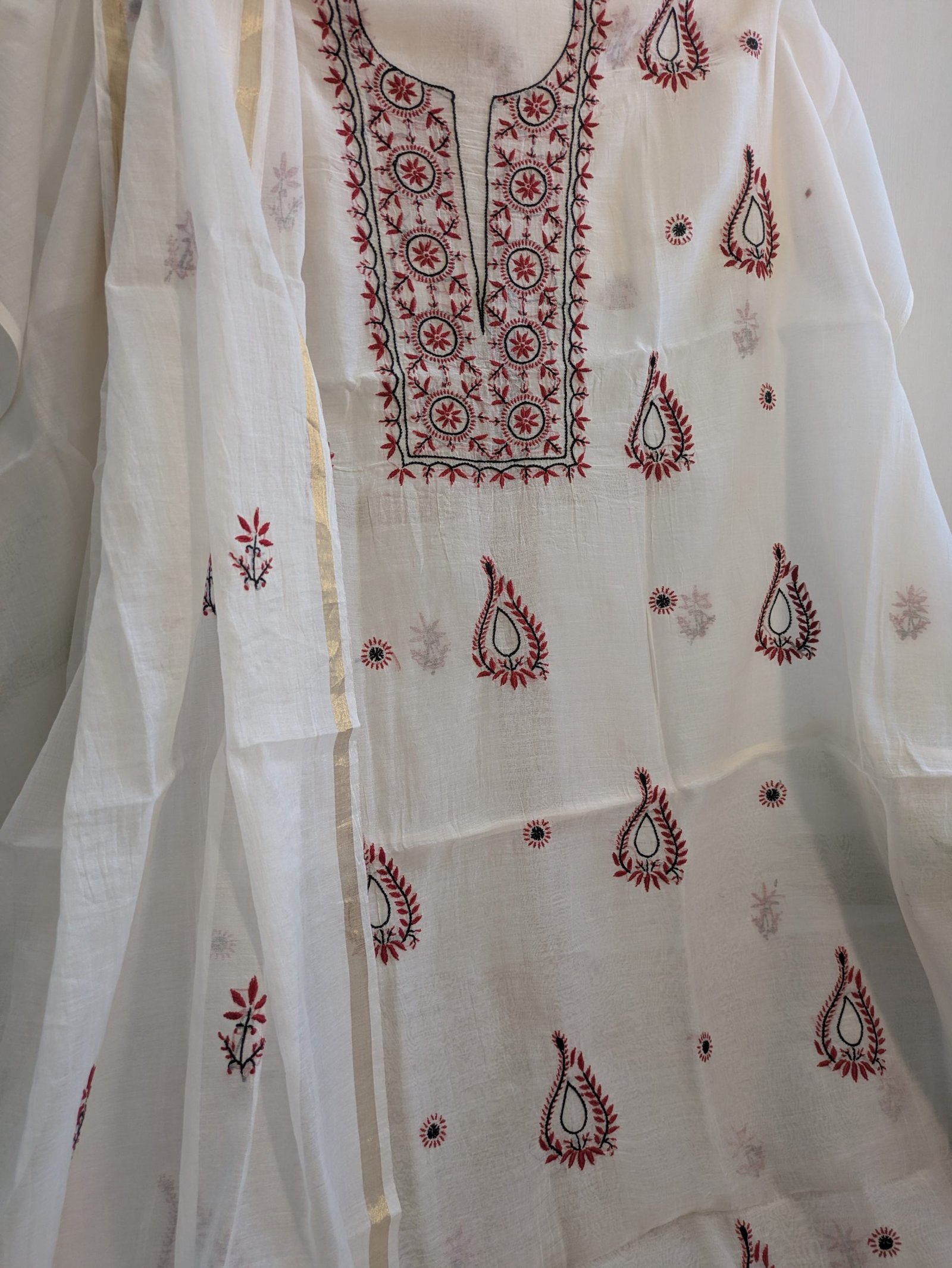 MUL COTTON CHIKANKARI KURTA SET