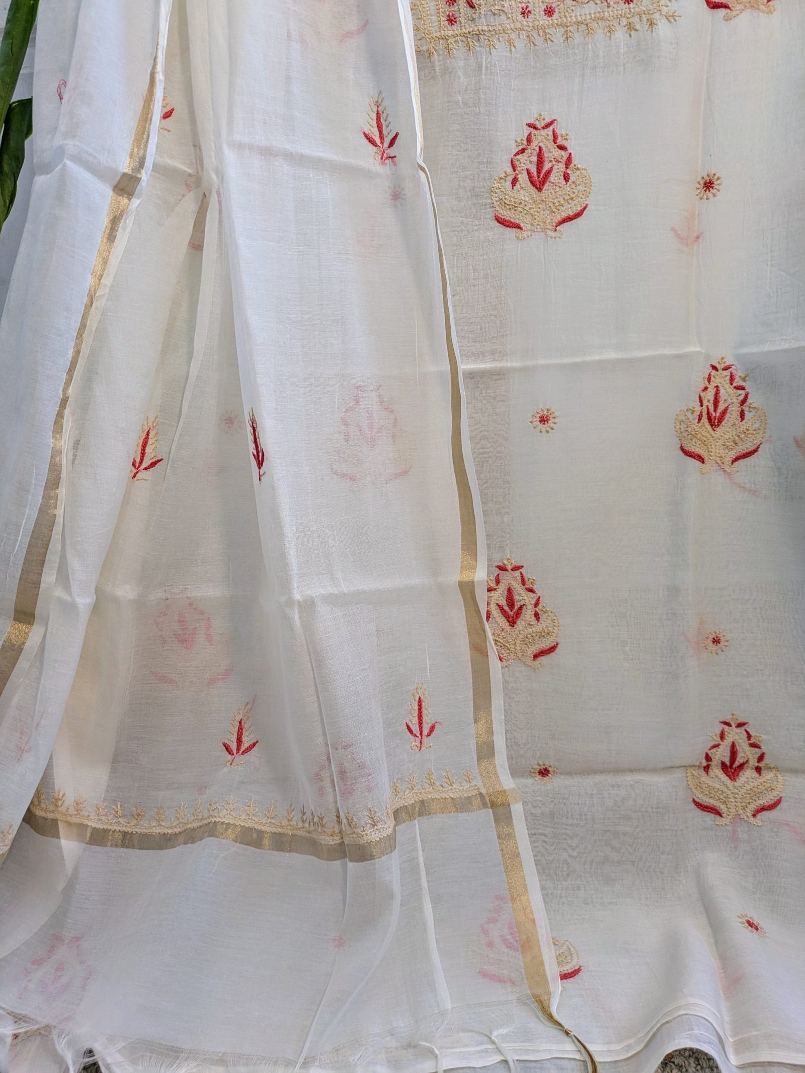 MUL COTTON CHIKANKARI KURTA SET - Image 5