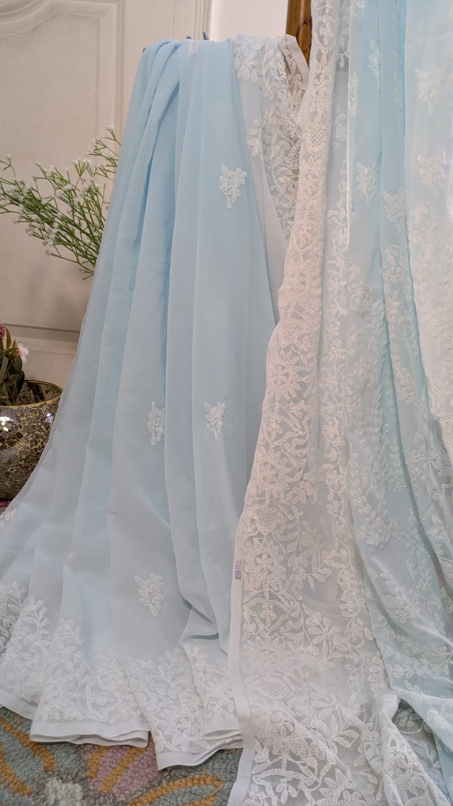 "AMBER" CHIKANKARI GEORGETTE SAREE - Image 4