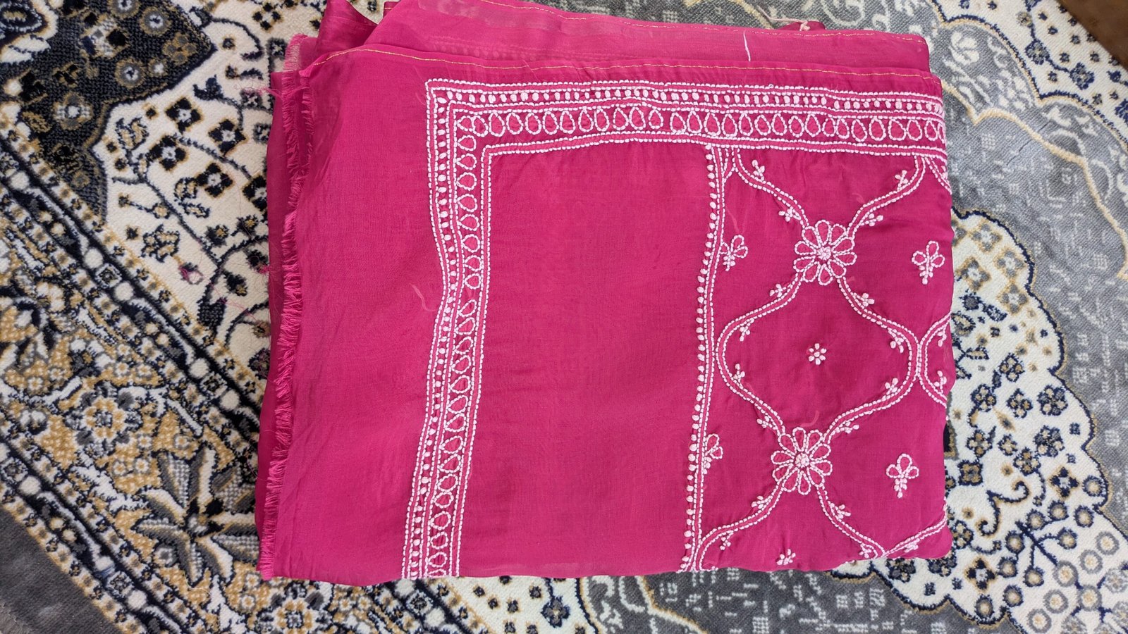 "Gulrang" organza silk chikankari saree - Image 4