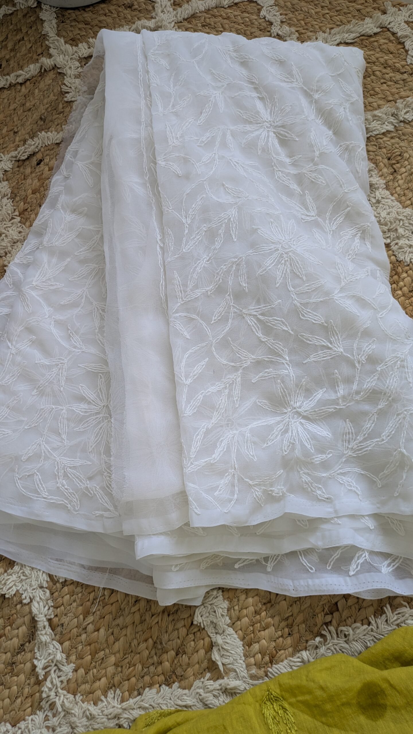 "Bela" white georgette chikankari saree with tepchi work - Image 4
