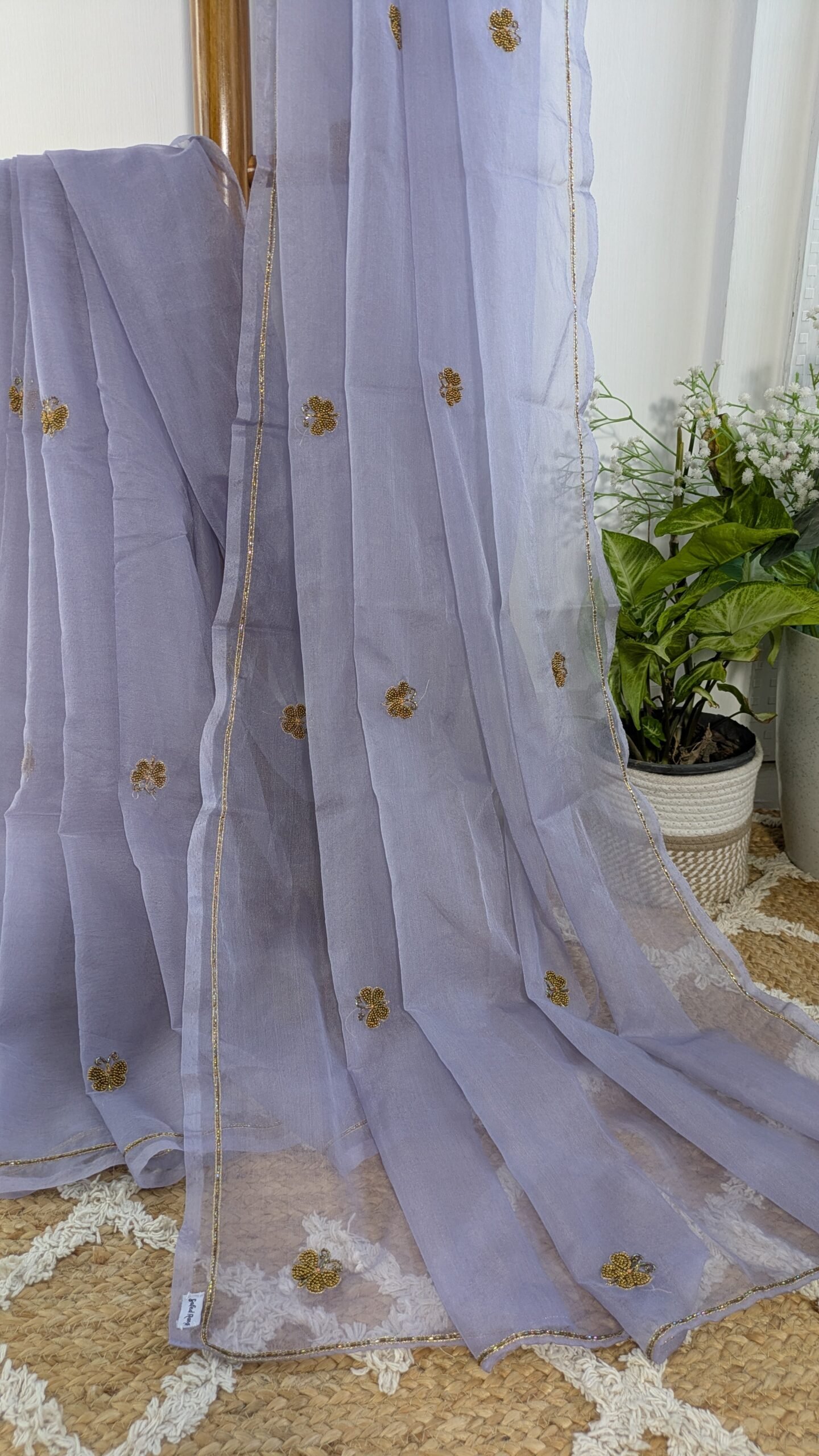 "Badli" organza silk saree adorned with zardozi work - Image 6